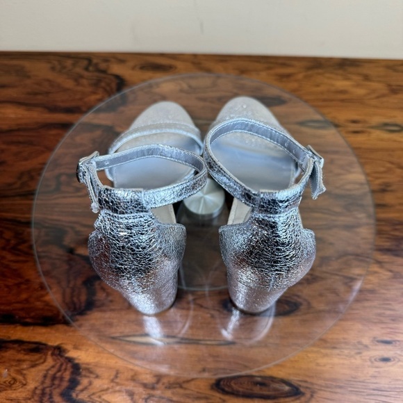 Bandolino Armory Sandal in silver - Picture 10 of 14